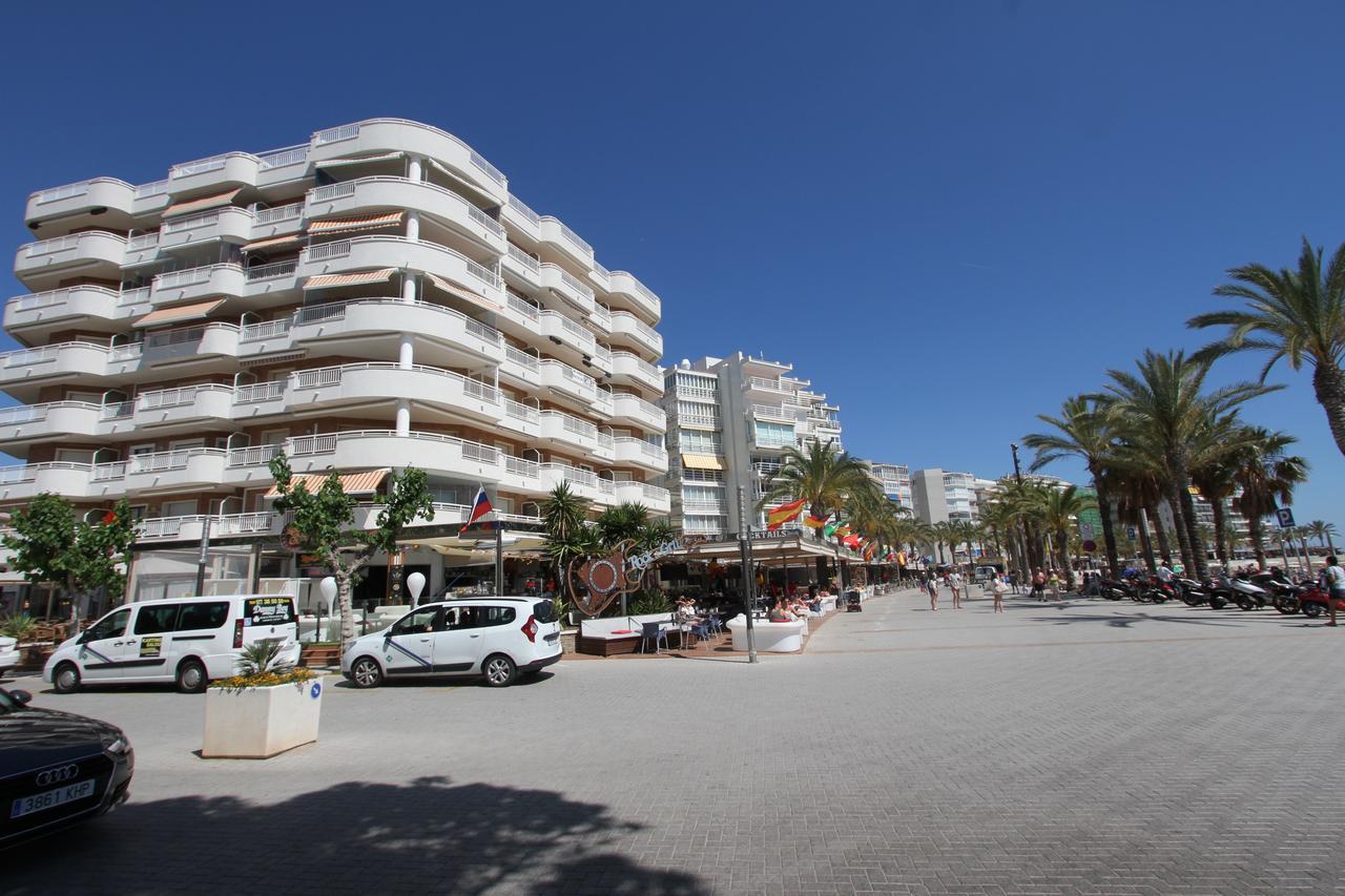 For A Stay Santillana Plaza Salou Extérieur photo